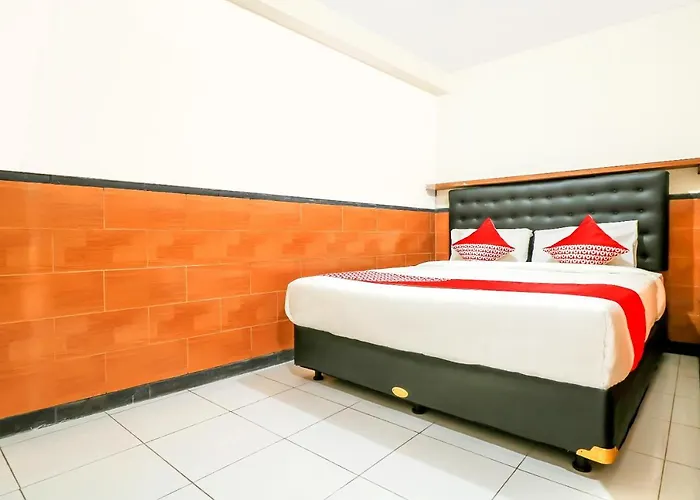 Oyo 2580 Puri Royan Hotel