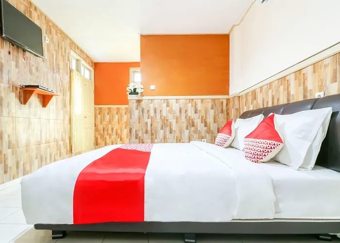 Oyo 2580 Puri Royan Hotel 2*