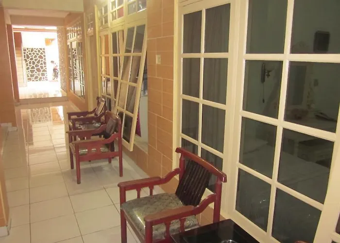 Oyo 2580 Puri Royan Hotel Denpasar