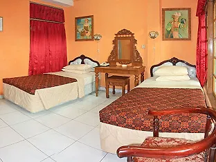 Oyo 2580 Puri Royan 2*