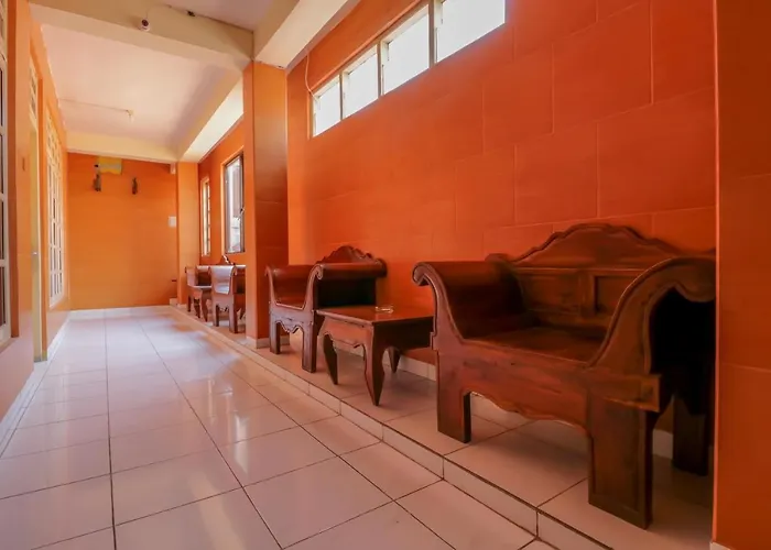 Oyo 2580 Puri Royan Denpasar