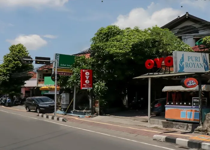 Oyo 2580 Puri Royan Hotel 2*